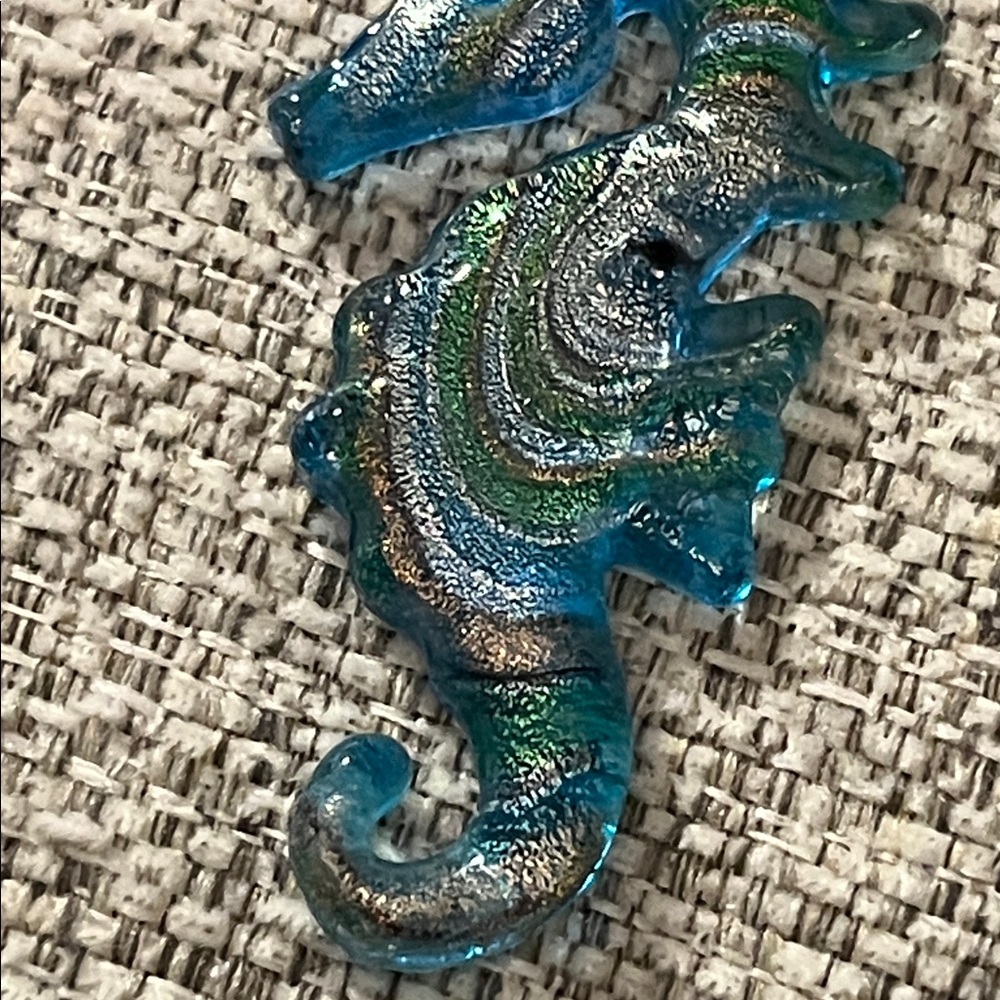 Roman RMN Seahorse Pendant Blue and Green - Picture 3 of 7